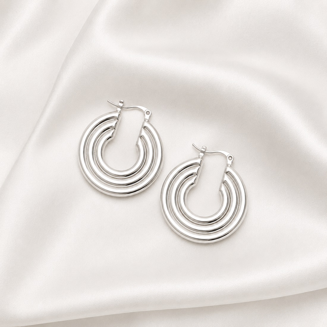 Mare | Arracadas doradas triple plata