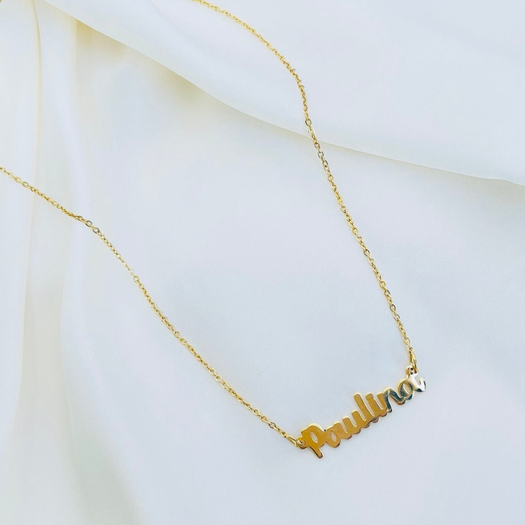 Paulina | Collar con dije nombre Paulina dorado