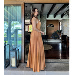 Ailen | Vestido largo halterofilias con plisado chedrón