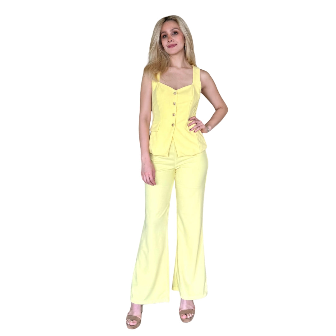 Gadea | Conjunto chaleco con botones dorados amarillo