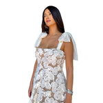 Pre- orden ✨Ellen | Vestido midi con aplicaciones de flores ivory