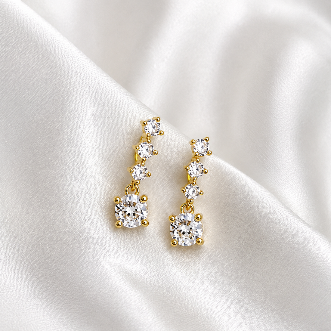Capri | Aretes con colgantes de pedrería