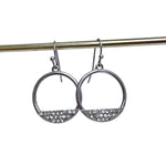 Aretes pequeños de círculo