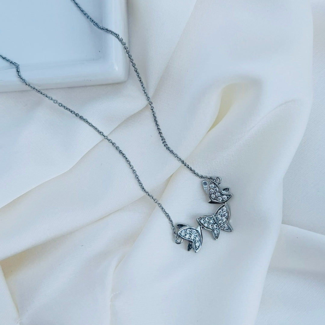Mariposa | Collar con dije de mariposas plata
